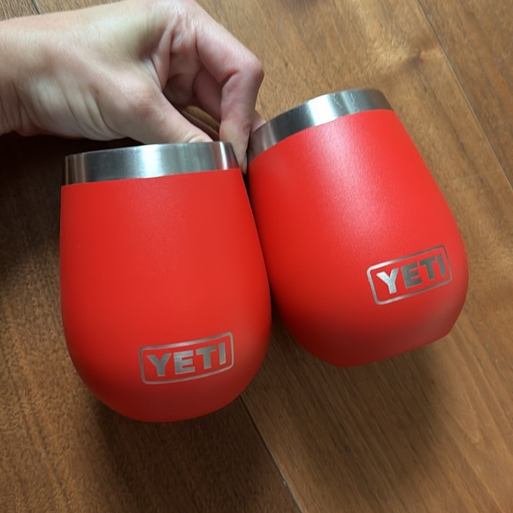 Yeti Rambler 10oz stainless steel travel wine tumbler / Rescue Red 2-pack - Picture 5 of 5